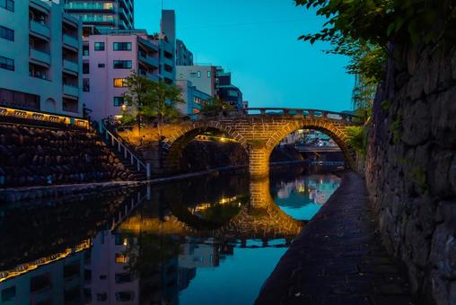 【長崎】眼鏡橋のライトアップ 【長崎】眼鏡橋のライトアップ 眼鏡橋,長崎,港町の写真素材