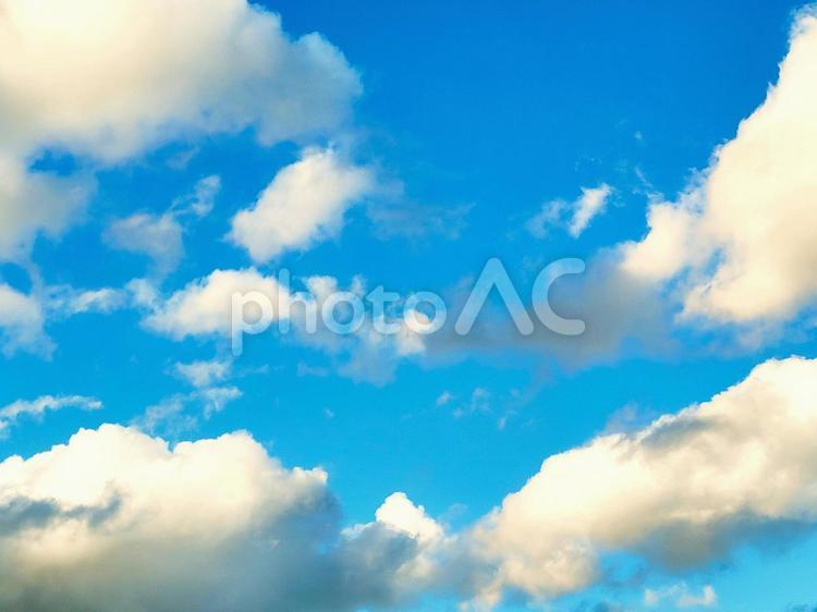 秋空　夕空　青空　雲　クラウド 秋空,夕空,青空の写真素材