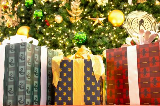 クリスマス　プレゼント クリスマス,クリスマスプレゼント,オーナメントの写真素材