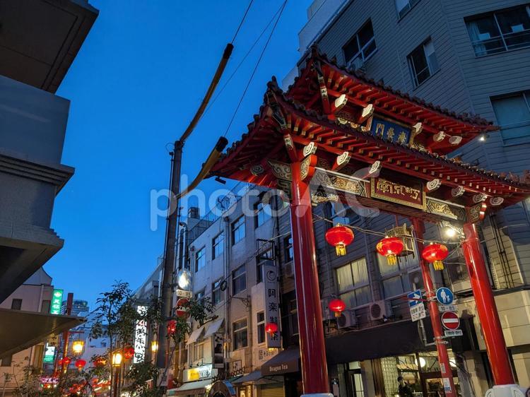 神戸の中華街の入り口 中華街,神戸,門の写真素材