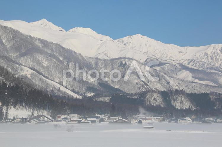 白銀の世界 白馬村,冬景色,北アルプスの写真素材