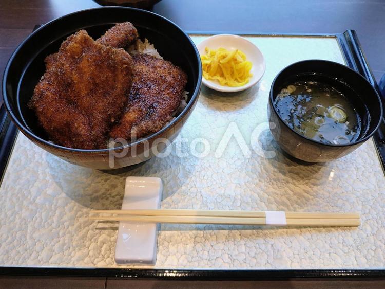 絶品　福井のソースカツ丼セット ソースカツ丼,ごはん,豚肉の写真素材