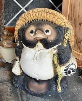 たぬきの置き物 たぬきの置き物の写真