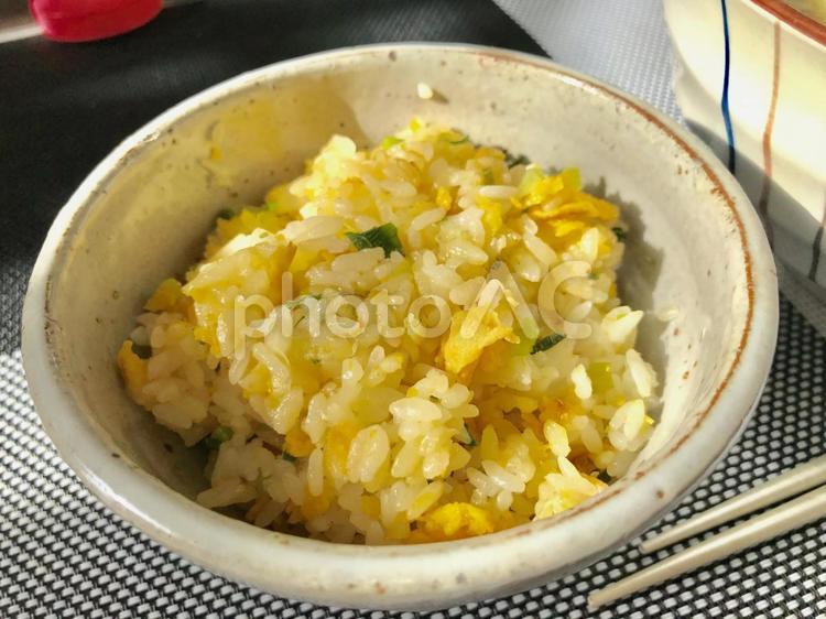 家庭感を感じられるチャーハン。 ご飯,チャーハン,ランチの写真素材