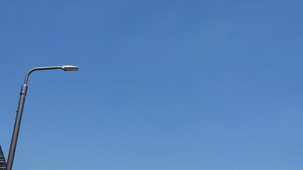 街灯と青い空 街灯と青い空の写真