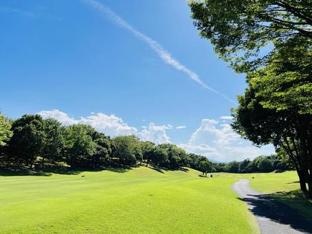 青空と雲の美しいゴルフコース ゴルフ,おおむらさきゴルフ俱楽部,ゴルフ場の写真素材