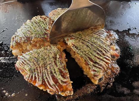 鉄板お好み焼き 鉄板お好み焼きの写真