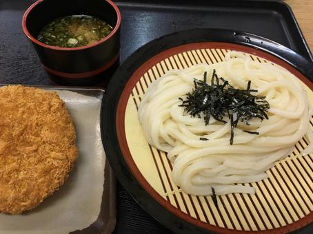 讃岐うどん(ざるうどん) 讃岐うどん(ざるうどん)の写真