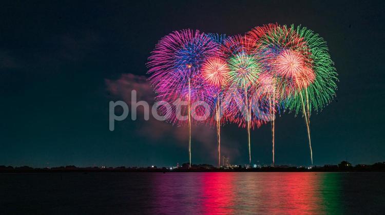 花火（茨城県古河花火大会）　No1 花火大会,花火,打ち上げ花火の写真素材