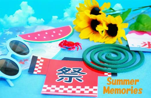 夏の想い出(空、英文字) 夏の想い出(空、英文字) 夏,想い出,団扇の写真素材