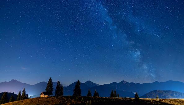 星の綺麗な夜空 満点の星空 星の綺麗な夜空 満点の星空の写真