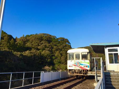 阿佐海岸鉄道の甲浦駅の駅舎 阿佐海岸鉄道,甲浦駅,甲浦の写真素材