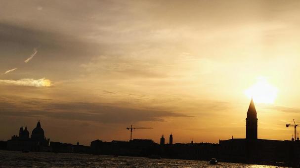 イタリア 海,川,イタリアの写真素材