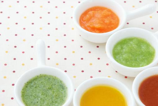First baby food vegetables, JPG First baby food vegetables, alimento de destete temprano, alimento para bebé, alimentos para bebés muy tempranos, JPG