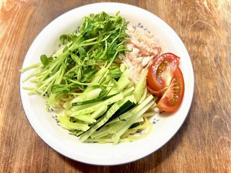 冷やし中華にしてみた 02 冷やし中華にしてみた 02 冷やし中華,麺料理,夏の写真素材