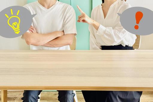 良いアイディアを思いついた男女、相互理解 良いアイディアを思いついた男女、相互理解 男女,会話,アイディアの写真素材