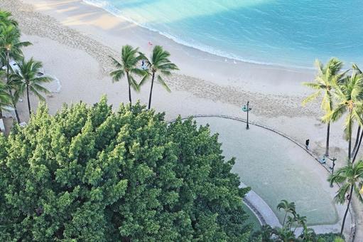Waikiki Beach in the morning, JPG