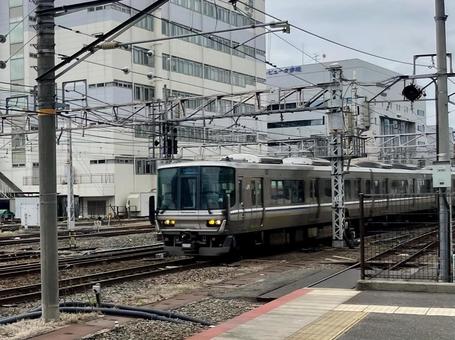 新快速223系 新快速223系の写真