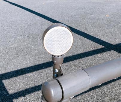 反射板 反射板,反射,縁石の写真素材