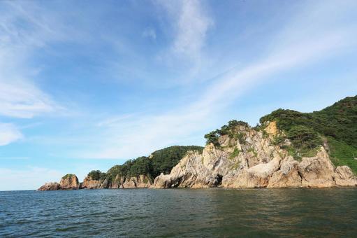 笹川流れ・恐竜岩（新潟県村上市） 新潟,村上市,笹川流れの写真素材