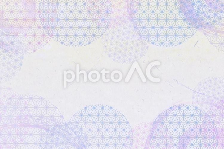 伝統の和紙に紫の和柄模様 和紙,和柄,紙の写真素材