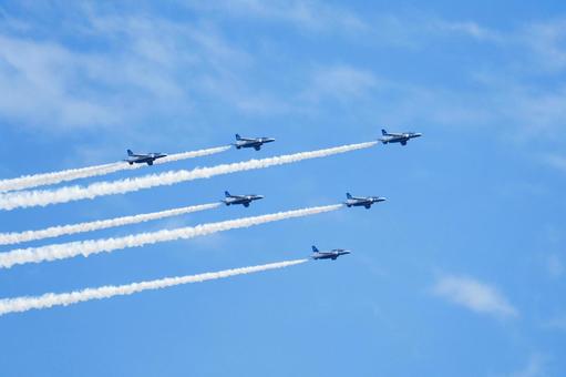 ブルーインパルス ブルーインパルス,tー4,航空自衛隊の写真素材