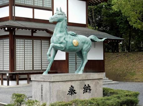 【風景写真】廣島護国神社の風景 【風景写真】廣島護国神社の風景 廣島護国神社,護国神社,社殿の写真素材