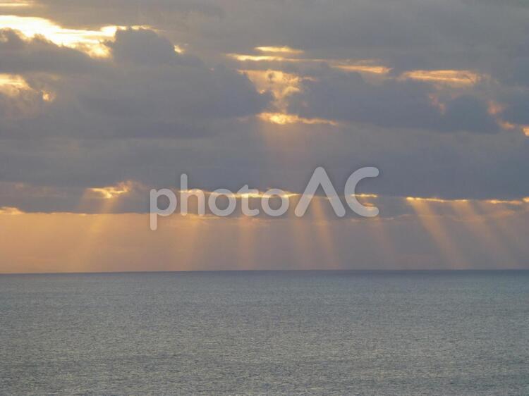 天使の階段 天使の階段,海,空の写真素材