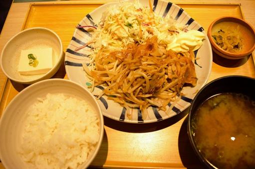 生姜焼き定食 生姜焼き定食 日替わり定食,生姜焼き,男めしの写真素材