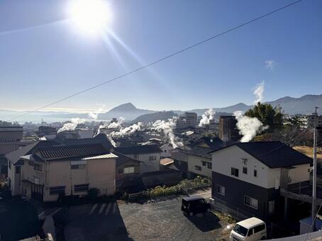 別府の住宅街と湯煙 風景,秋,空の写真素材