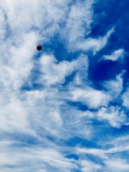 空とボール 空とボールの写真