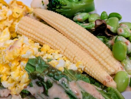 ヤングコーン ヤングコーン,サラダ,とうもろこしの写真素材