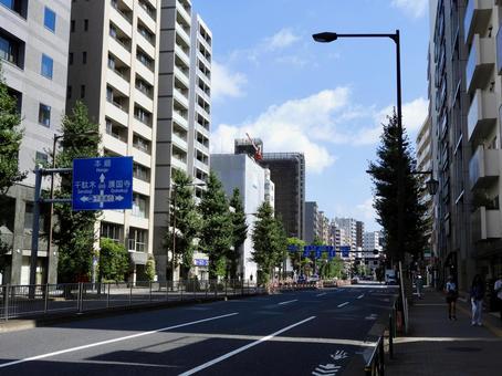 駒込の東京都道455号本郷赤羽線 駒込の東京都道455号本郷赤羽線 駒込,本駒込,道路の写真素材