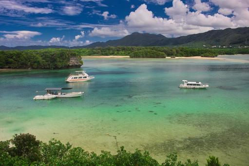 沖縄石垣島、川平湾の風景2 沖縄,石垣島,川平湾の写真素材