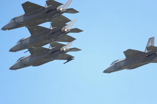 F-35A オープニングフライト F-35A オープニングフライトの写真