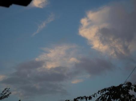 夕焼けに染まる空 夕焼けに染まる空の写真