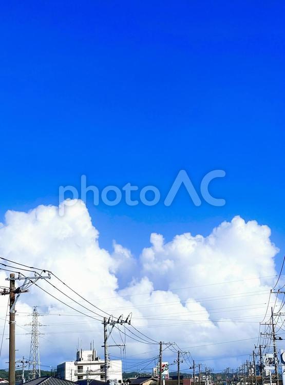 アニメのワンシーン風 青空,空,雲の写真素材