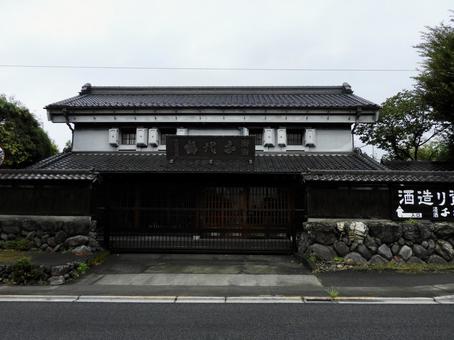 中村酒造本社工場前 中村酒造本社工場前の写真