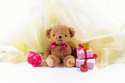 オーガンジー背景のテディベア テディベア,ぬいぐるみ,クマの写真素材