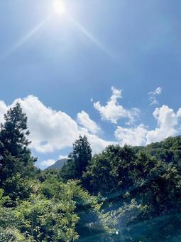 真夏の山と空1 真夏の山と空1の写真
