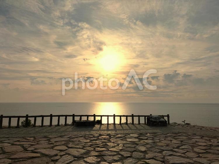 東尋坊から見る景色（夕方）2 美しい,東尋坊,壁の写真素材