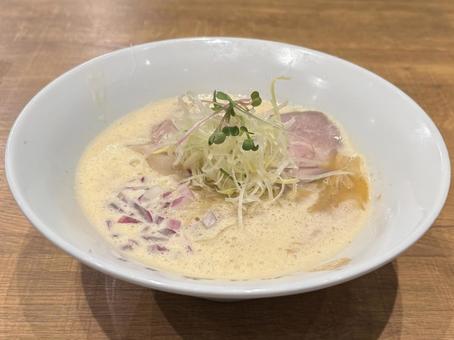 鶏白湯ラーメン めん,メン,麺の写真素材