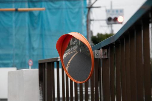 Photo, curved mirror, mirror, low, 