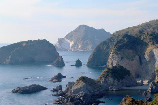 奥石廊崎あいあい岬の断崖絶壁風景 奥石廊崎あいあい岬の断崖絶壁風景 あいあい岬,愛逢岬,奥石廊崎の写真素材