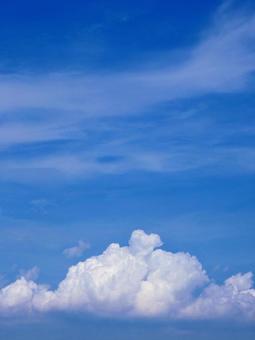 夏の空・もくもくの入道雲 夏の空・もくもくの入道雲 夏,入道雲,青空の写真素材