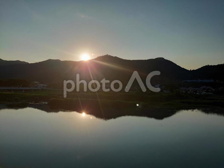 夏の日の出の様子 朝,自然,壁紙の写真素材