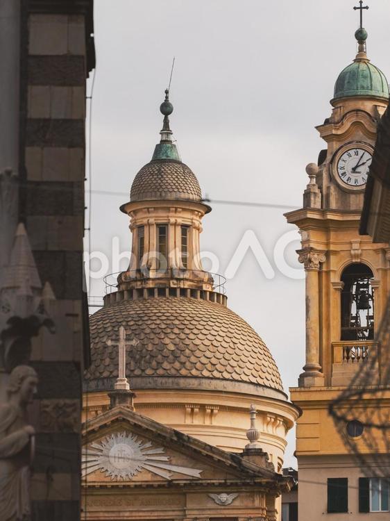 ジェノバの街並み イタリア,ヨーロッパ,海外の写真素材