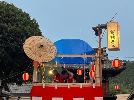 盆踊り大会 盆踊り大会 盆踊り,提灯,風景の写真素材