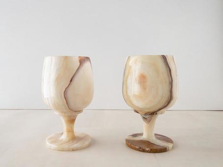 オニキスのゴブレット 食器,ゴブレット,ワイングラスの写真素材