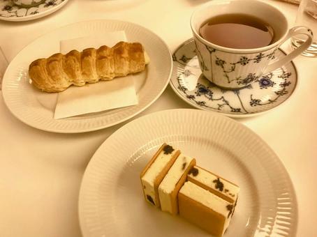 北海道、カフェのレーズンバターサンド 北海道,カフェ,デザートの写真素材